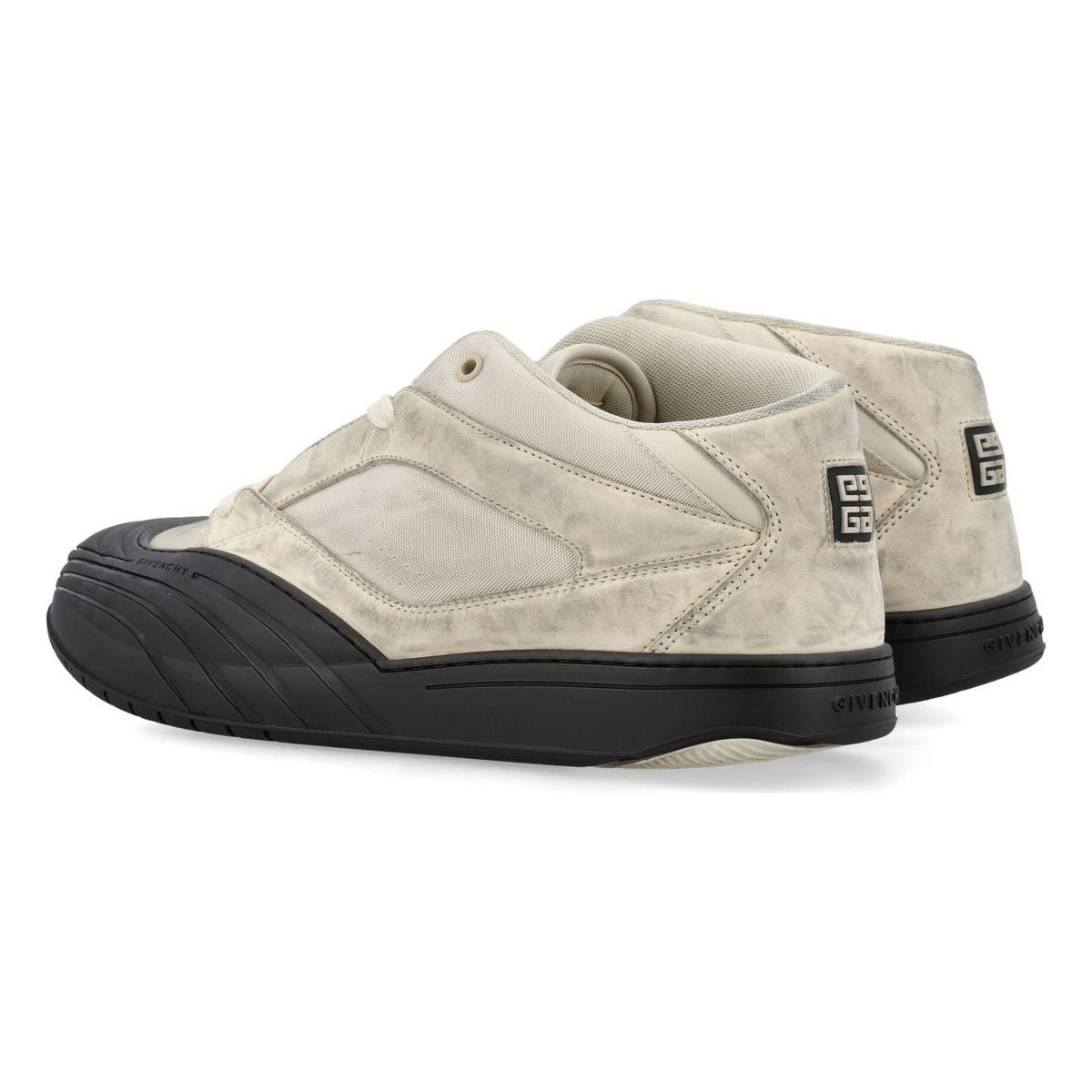 SKATE SNEAKERS