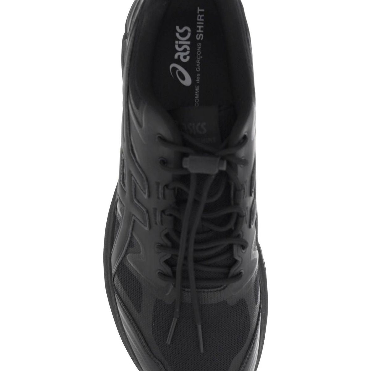 SNEAKERS X ASICS