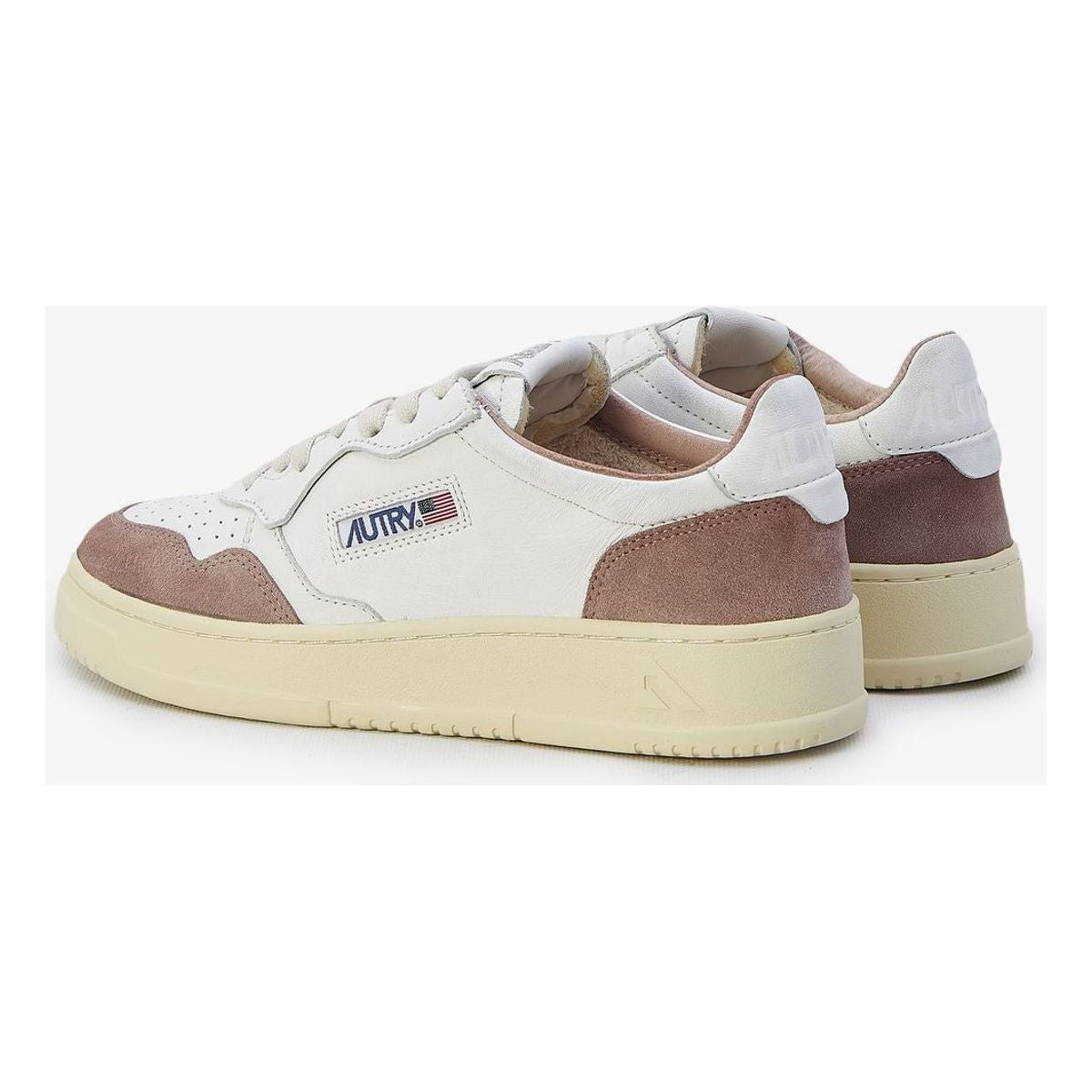 MEDALIST SNEAKERS