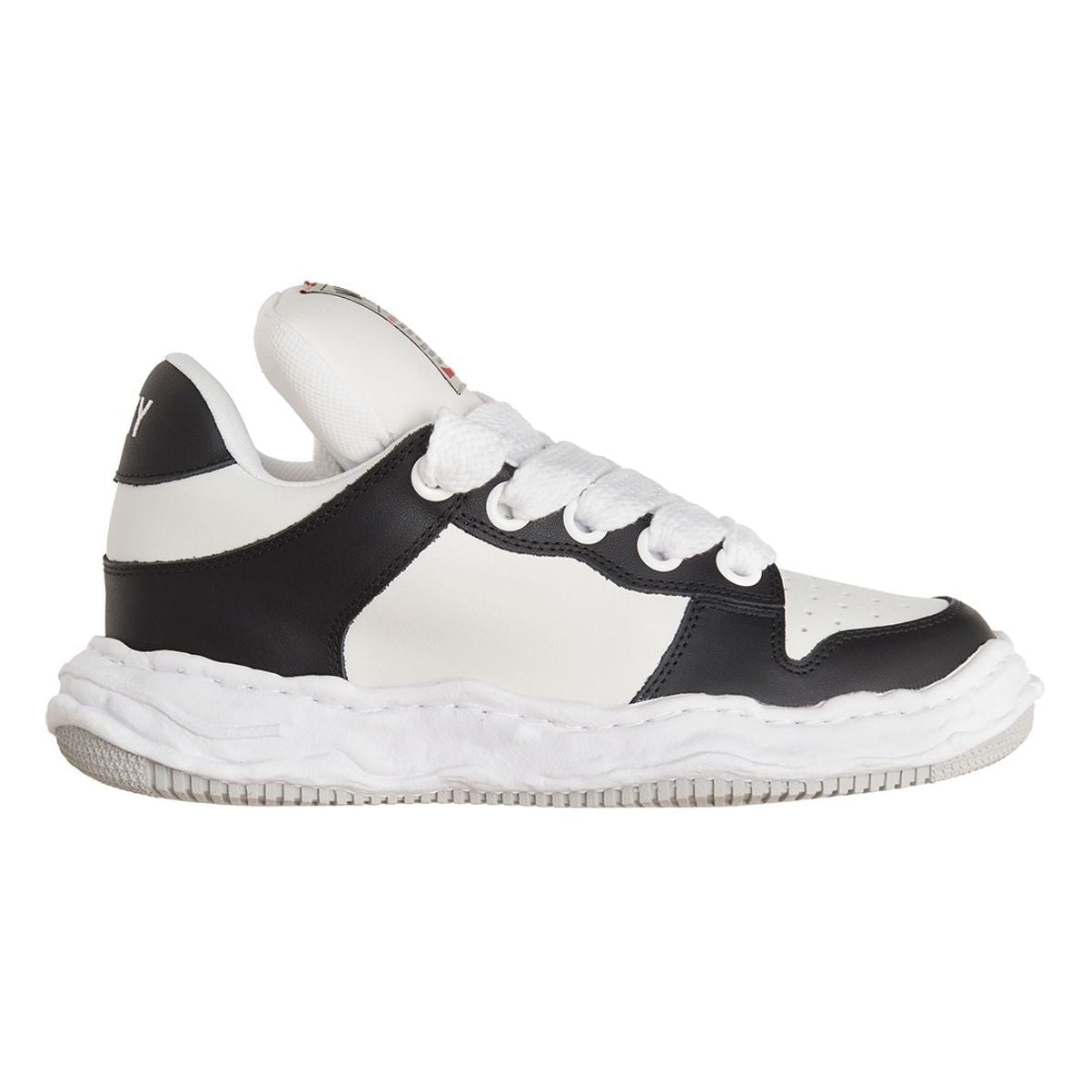 SNEAKER WAYNE PUFFER