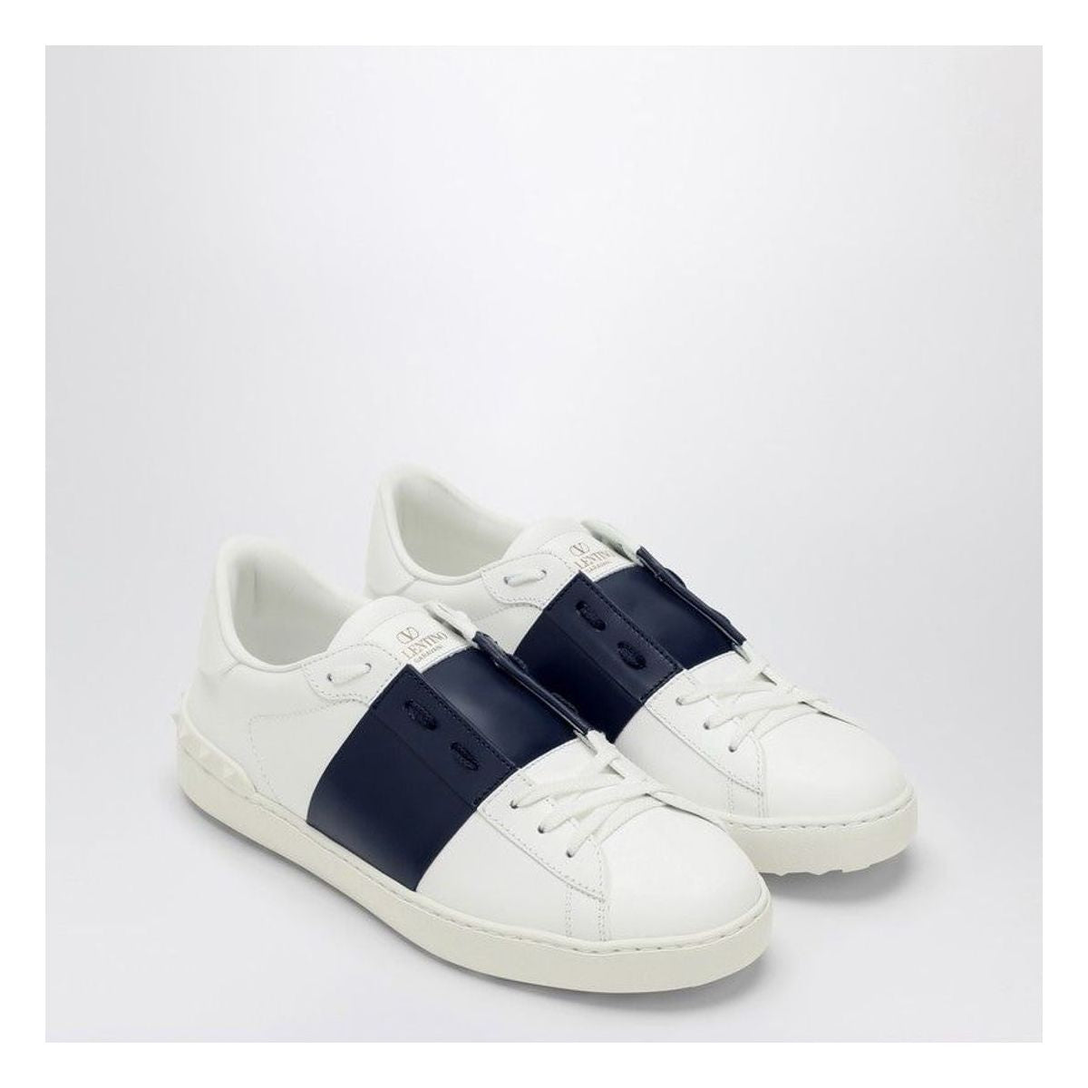 OPEN SNEAKERS