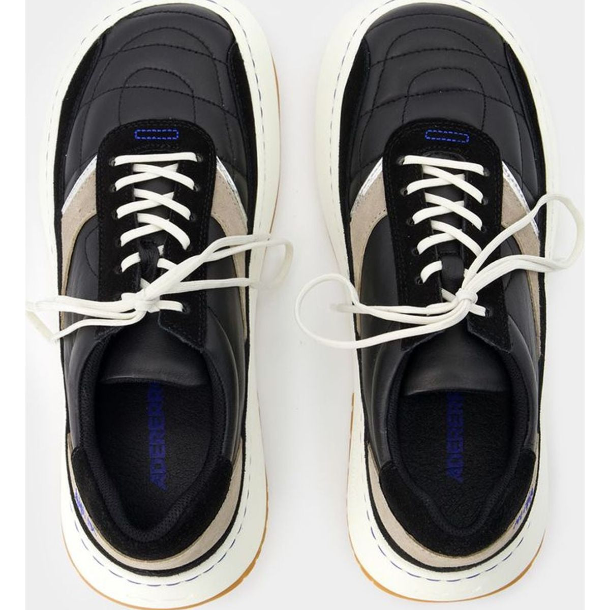 Log Sneakers
