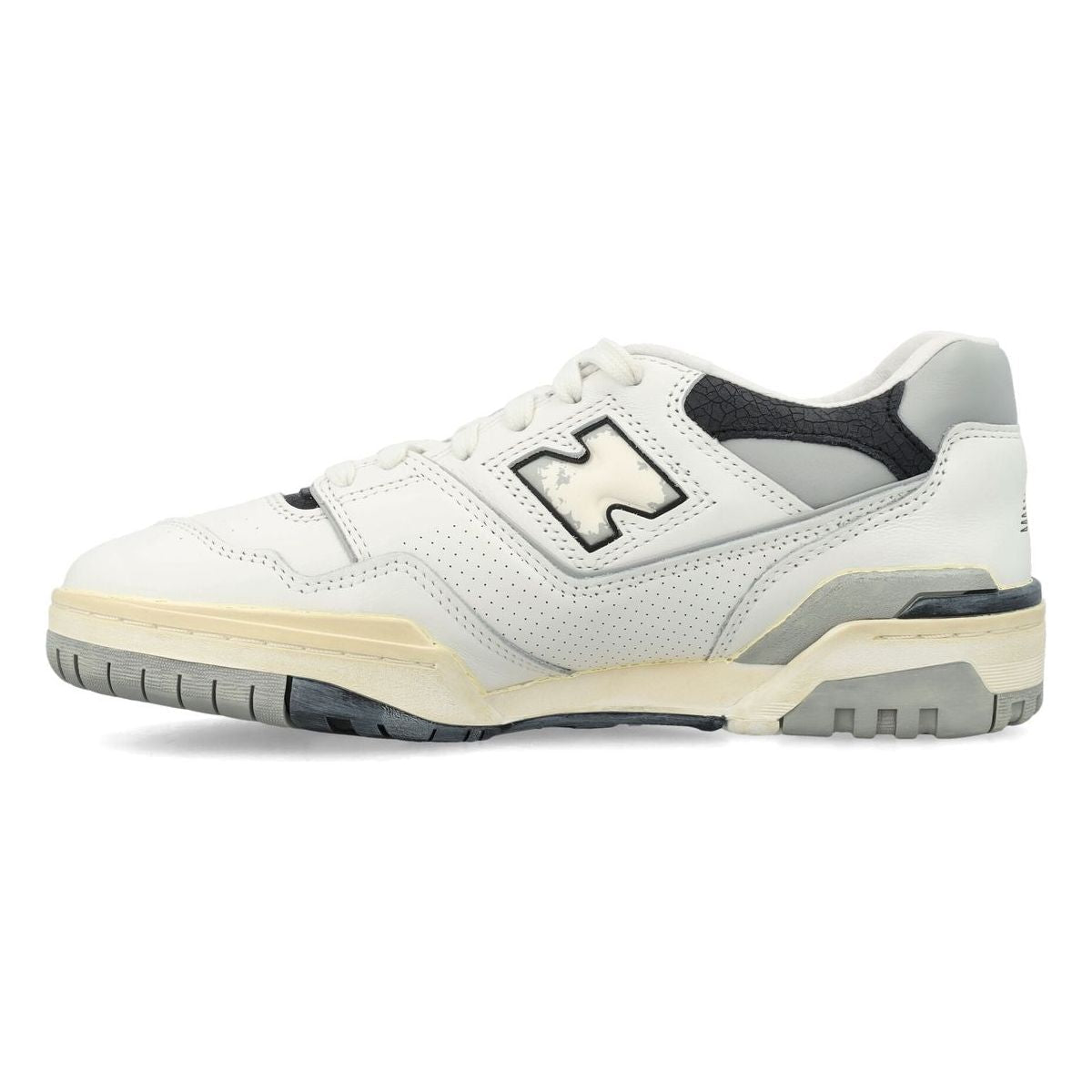 550 SNEAKERS