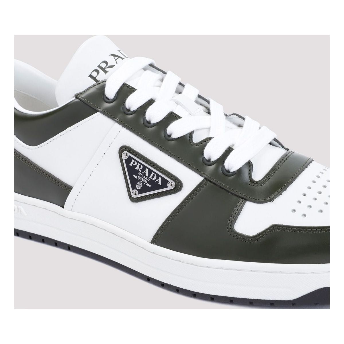 DOWNTOWN SNEAKERS