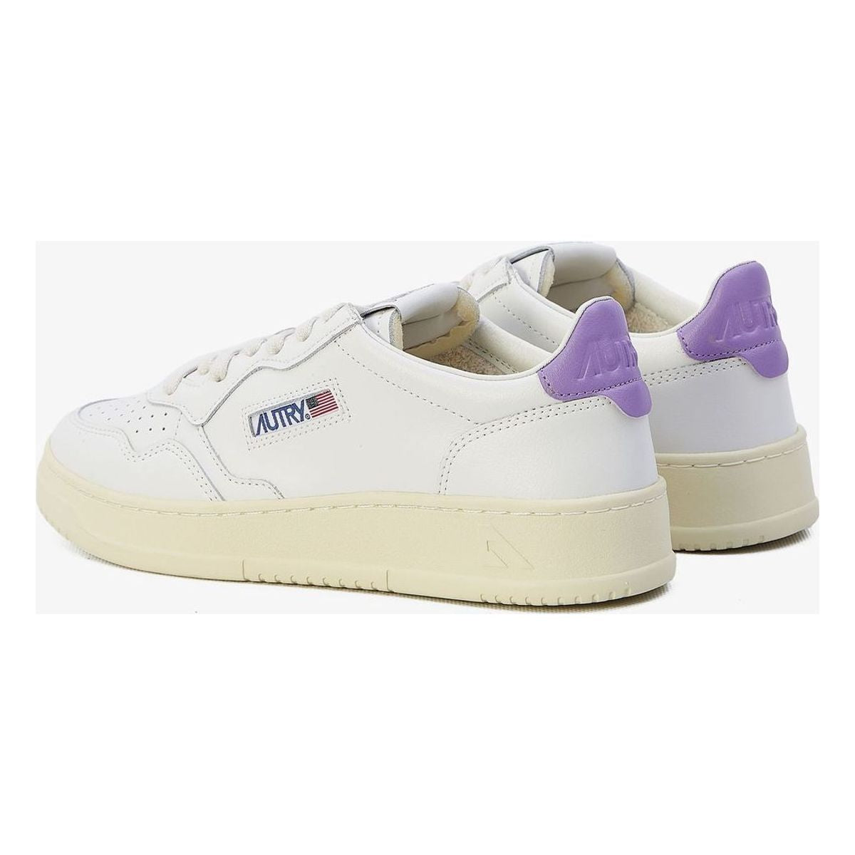MEDALIST SNEAKERS