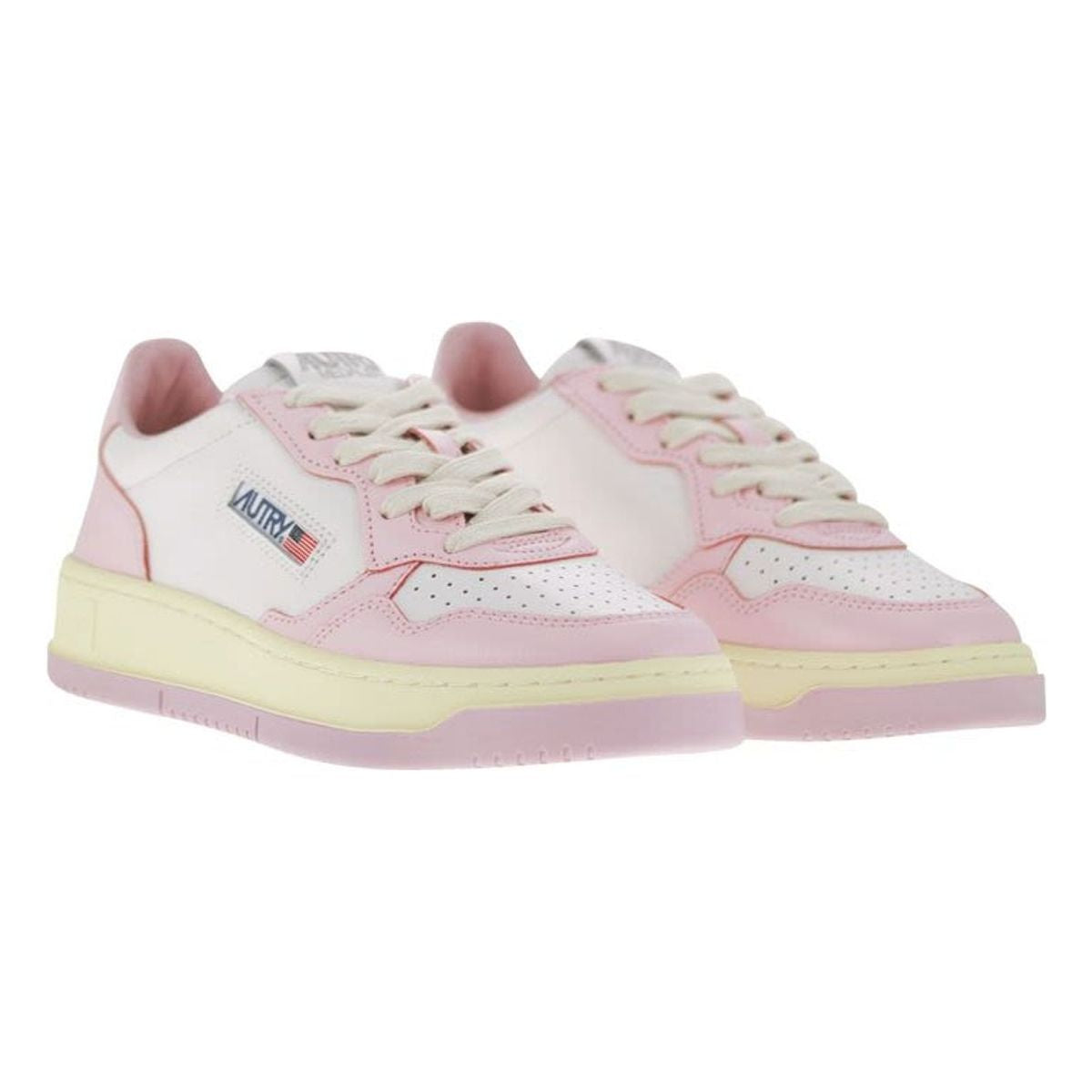 MEDALIST LEATHER WHITE/BLUSH BRIDE SNEAKER