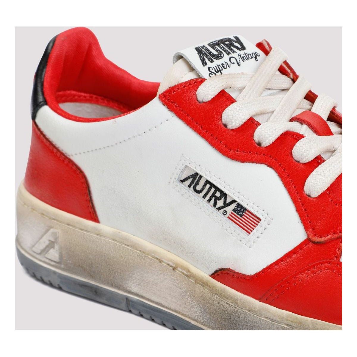 MEDALIST SUPERVINTAGE SNEAKERS