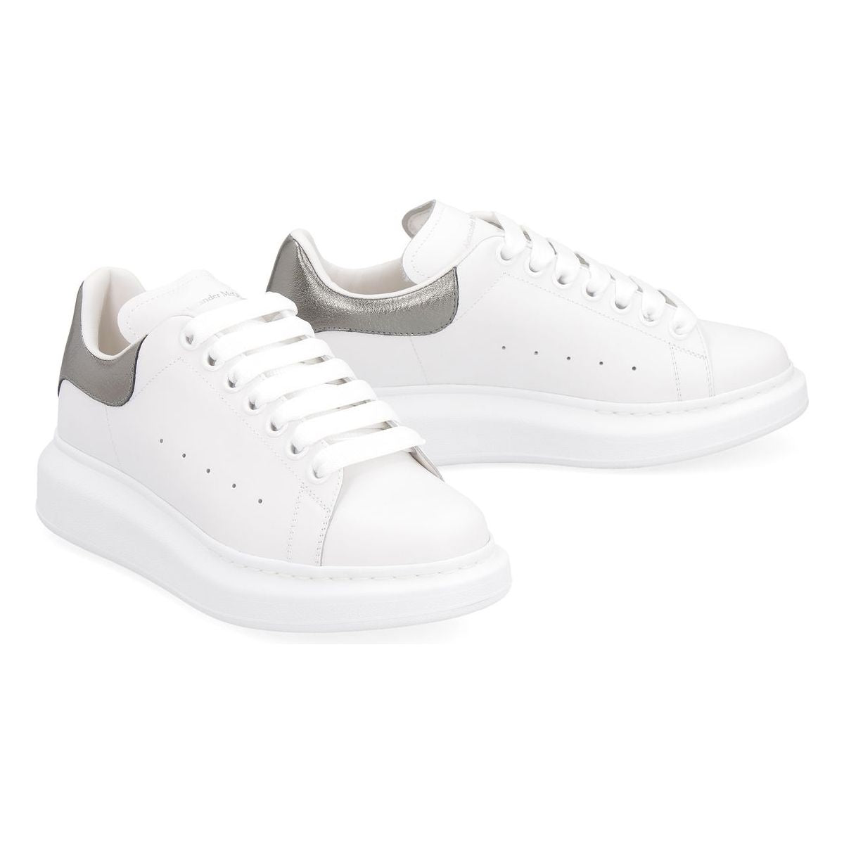 OVERSIZED SNEAKER