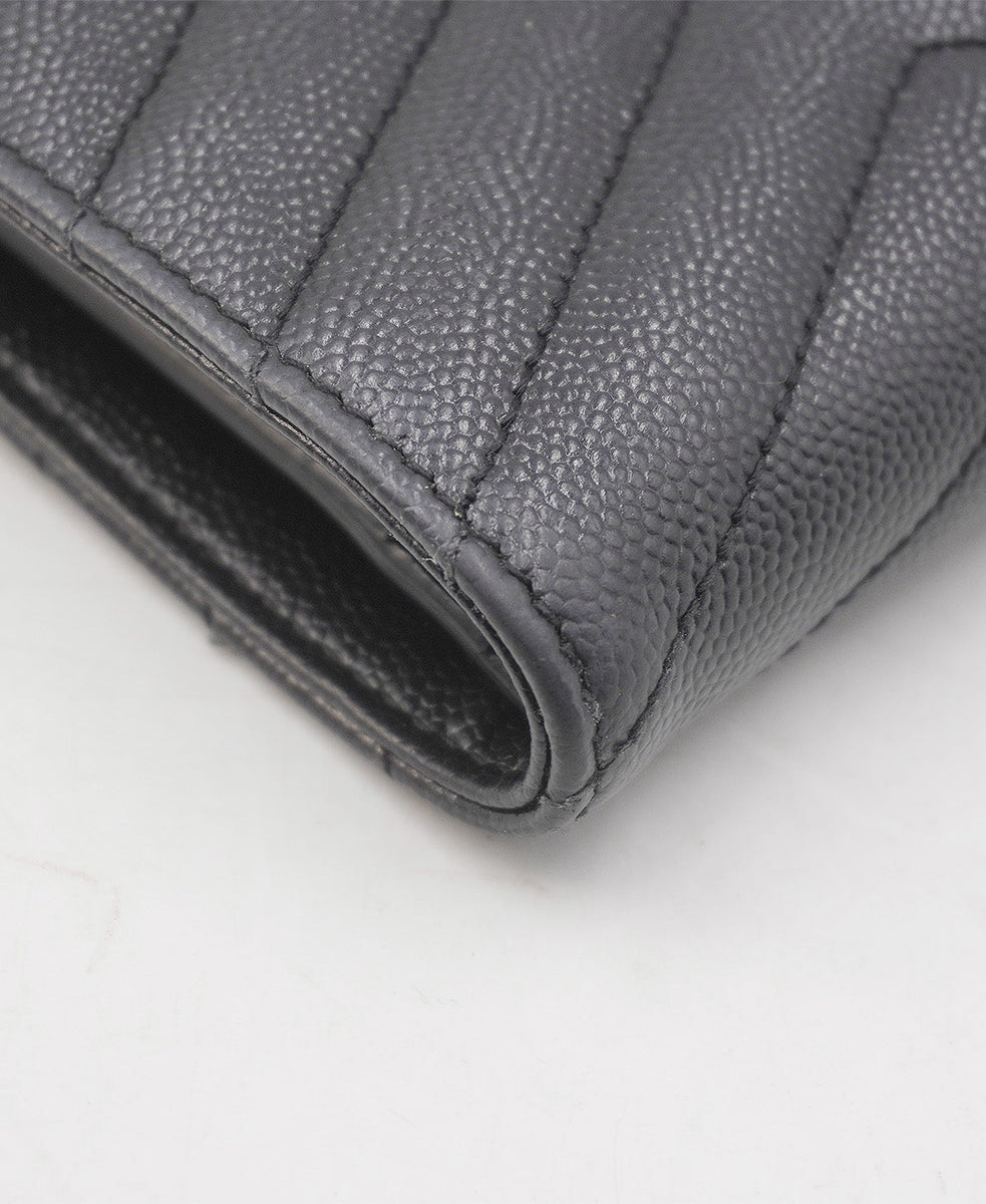 Matelassé Leather Cassandre Zip Compact Wallet Black