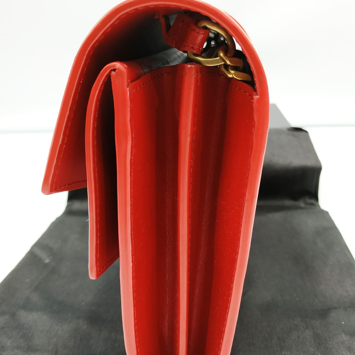 Sulpice Chain Wallet Eros Red