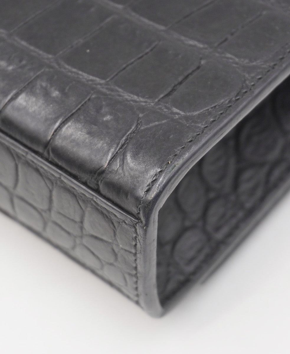 Medium Embossed Monogram Classic Kate Black