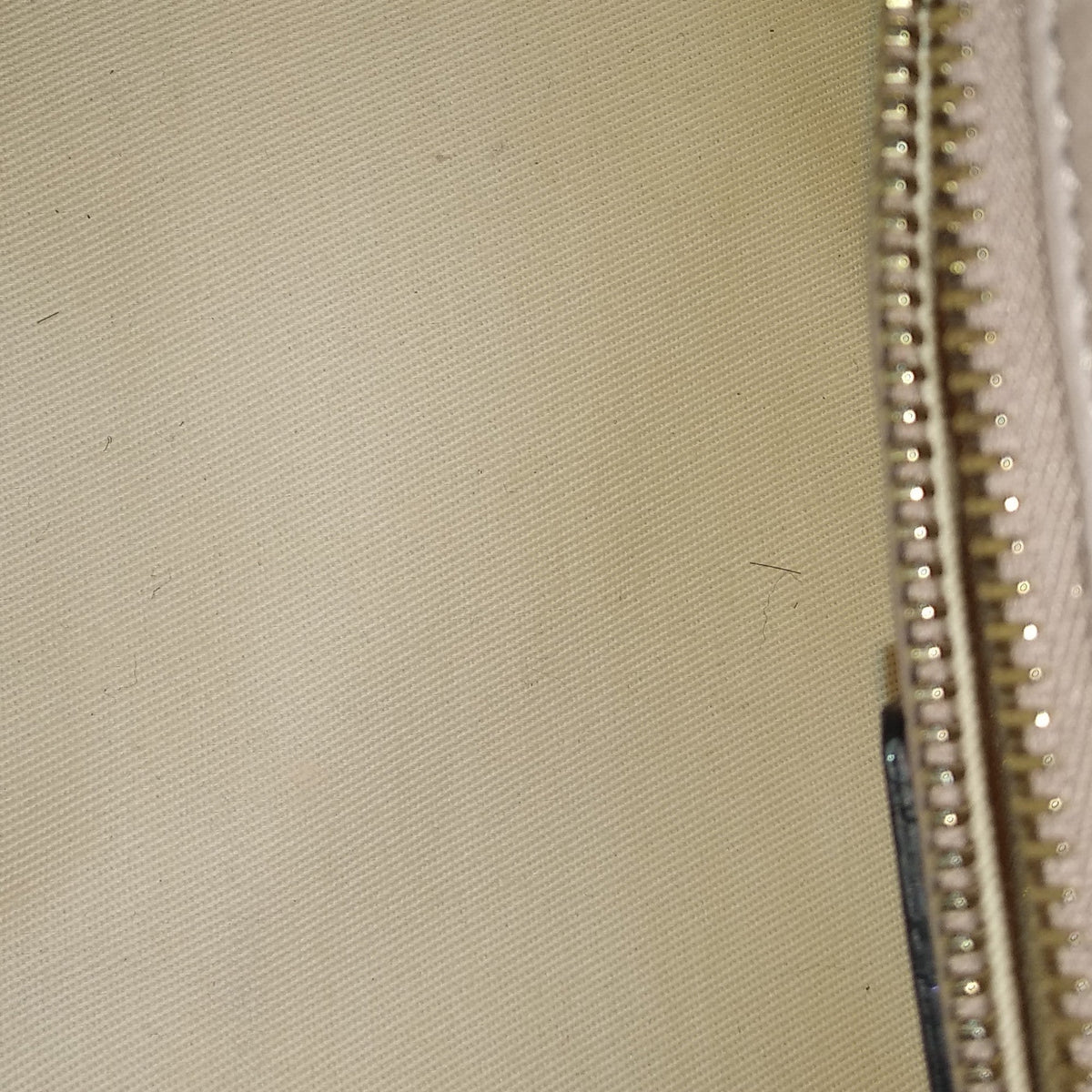Rockstud Flip Lock Top Handle Bag Pale Taupe